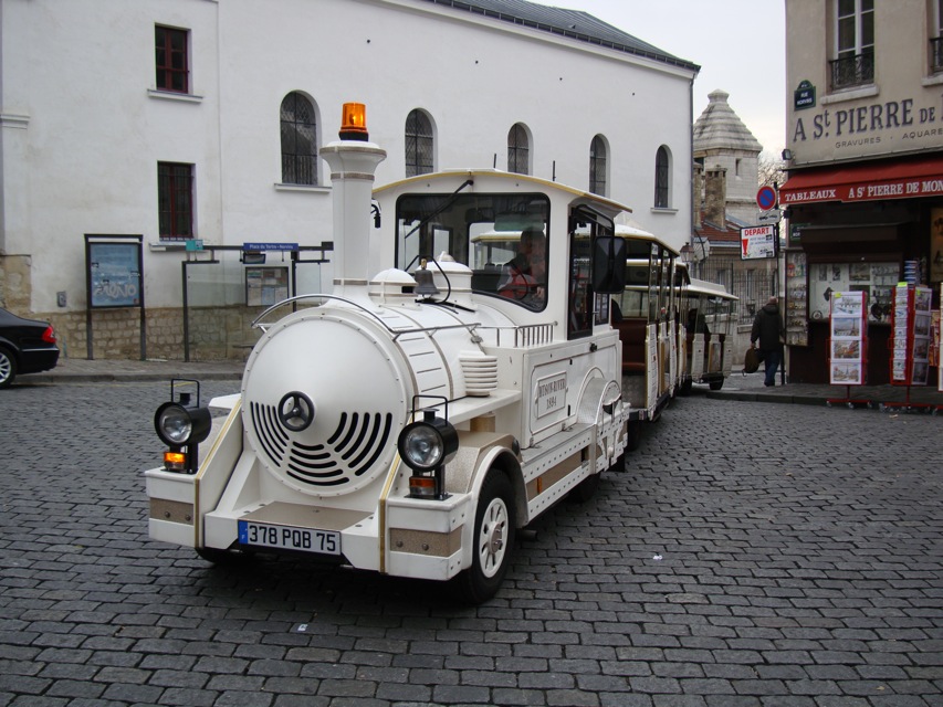 Montmartre mini train, paris