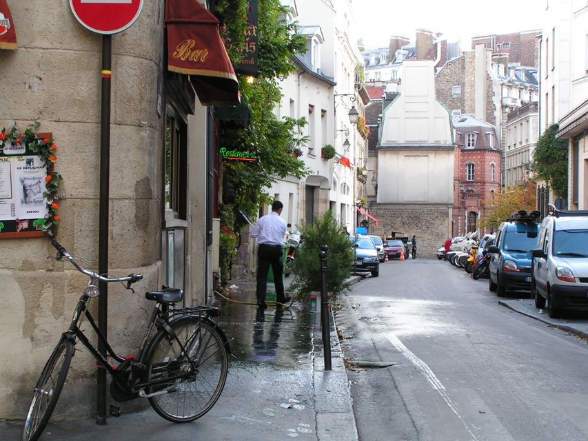 Paris transportation bike