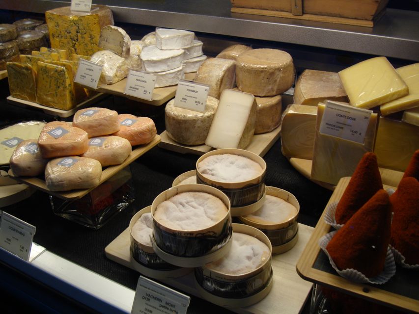 Cheese shop in Paris